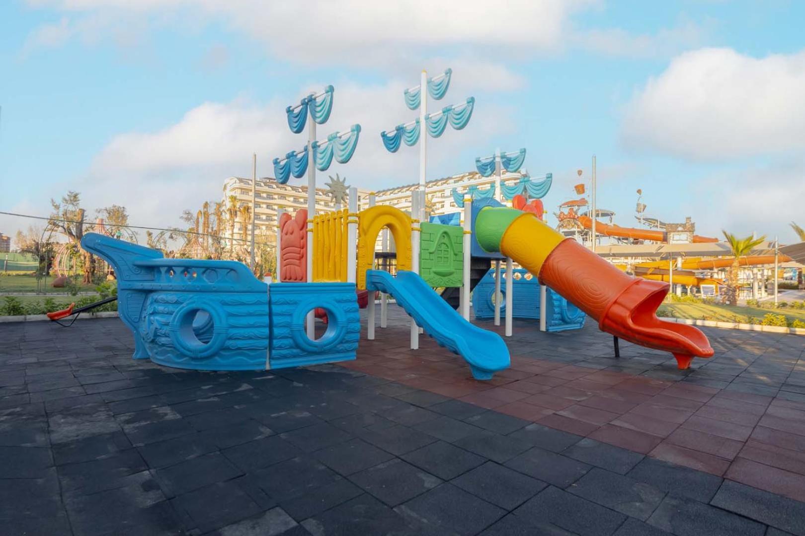 Hotel Dream Water World