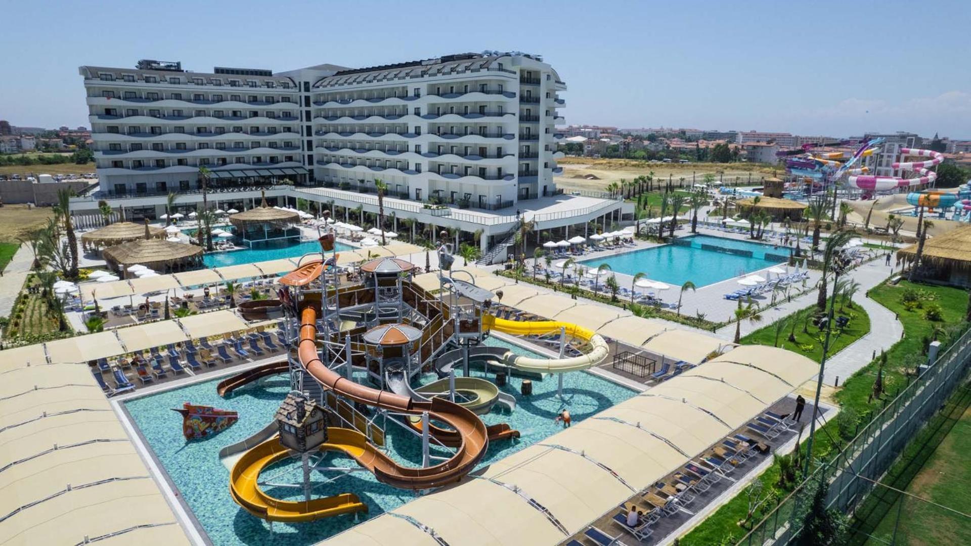 Hotel Dream Water World